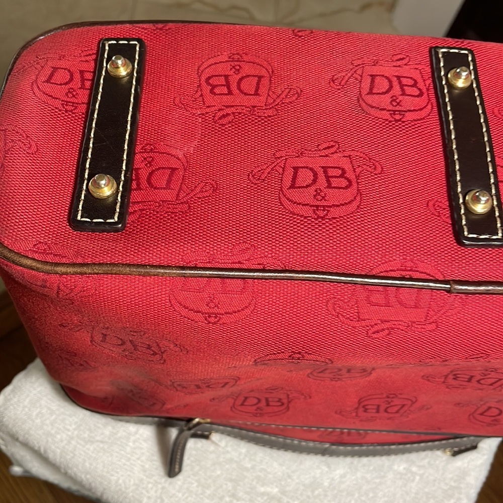 Dooney & Bourke Signature Fabric Top Zipper Tote - Picture 4 of 11